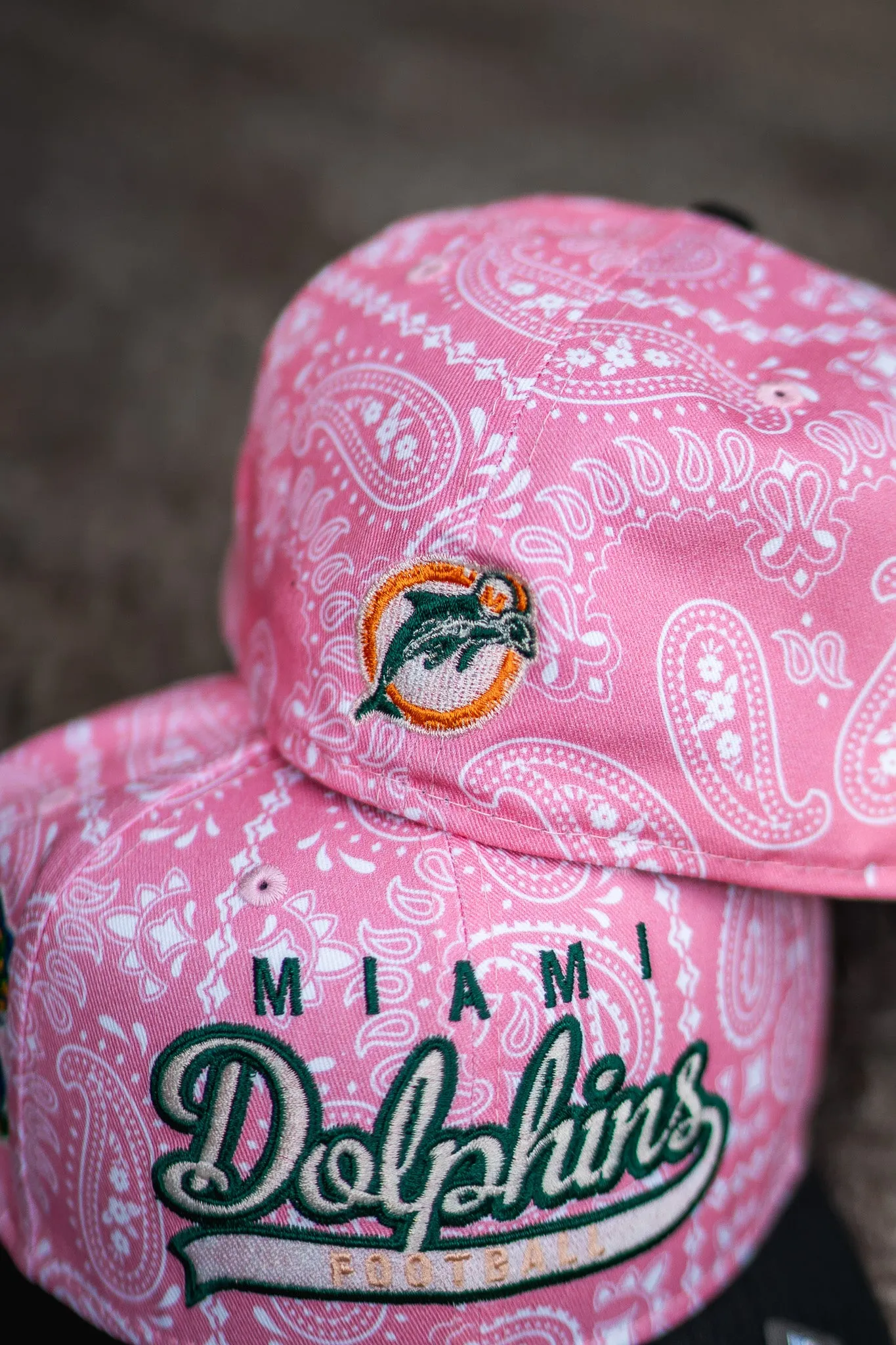 New Era Miami Dolphins 1998 Pro Bowl Grey UV (Pink Paisley/Black)