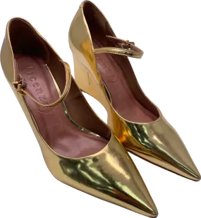 Elegant Vicenza Gold Metallic Pointed Toe Wedges - UK Size 4 - Stylish and Comfortable Footwear